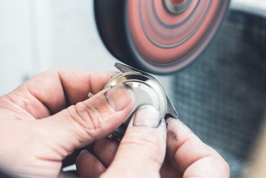 watch materials: The case 