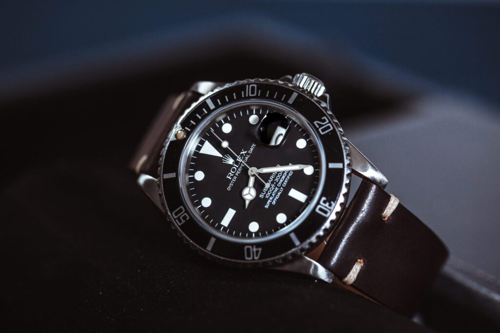The iconic Rolex Submariner in black with mercedes hands 