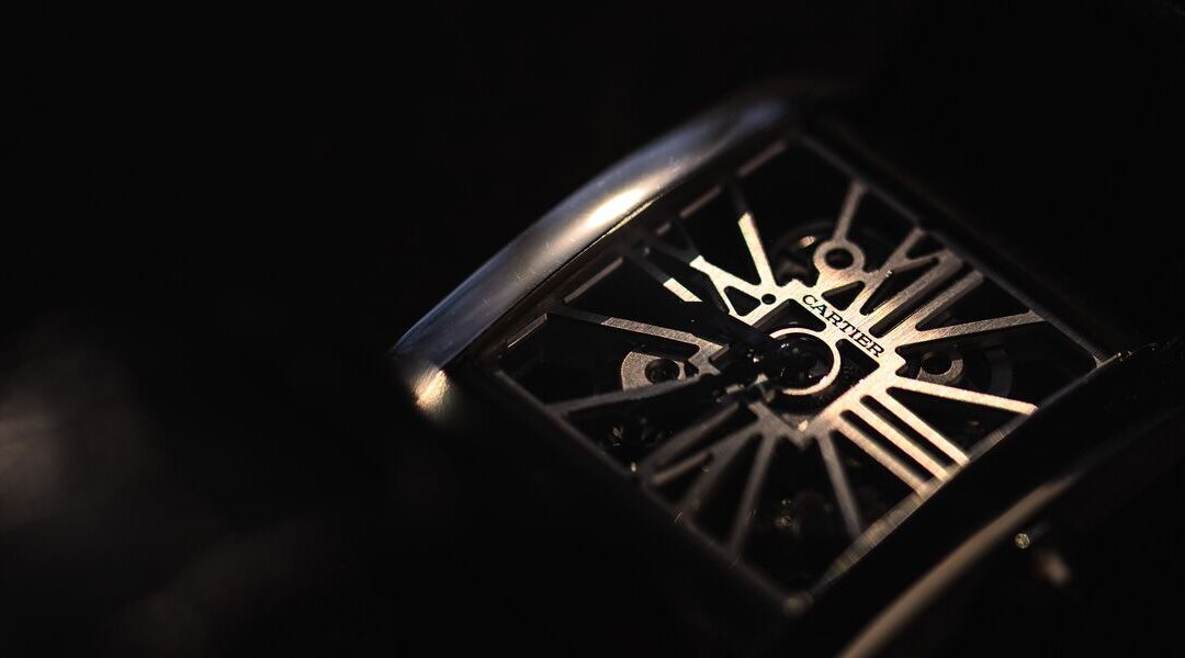 Different Ways to Skeletonize a Watch