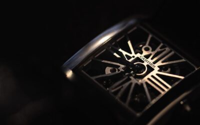 Different Ways to Skeletonize a Watch